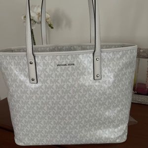 Michael Kors lg tz Tote Bag